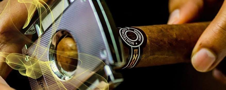 Smoking Cigars: Etiquette and Enjoyment